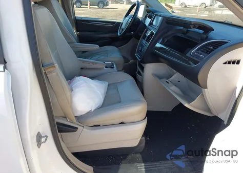 2013 Chrysler Town & Country Touring z USA, uszkodzony, nr VIN 2C4RC1BG4DR583845